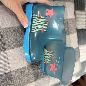 Kids Blue Rain Boots with Starfish Design